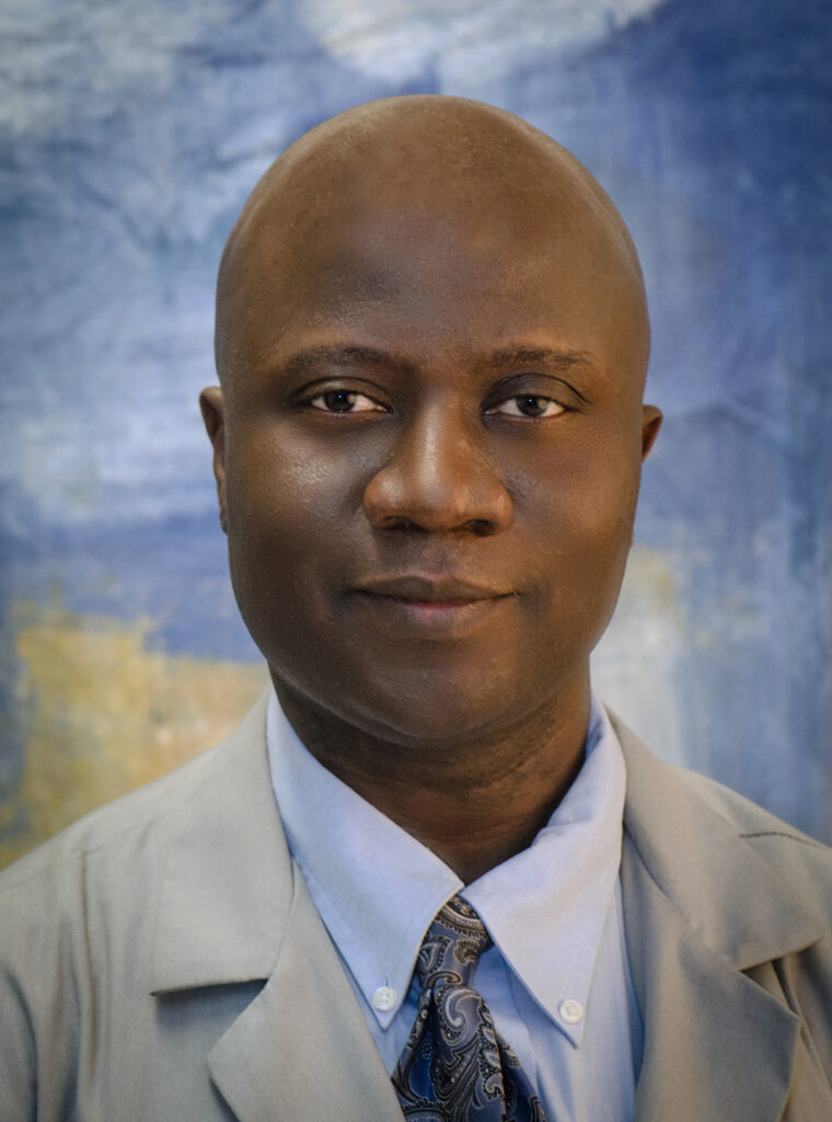 Charles Edoigiawerie, lekarz